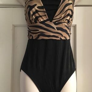 Size 8 Bathing suit,Croft&Barrow. Worn little